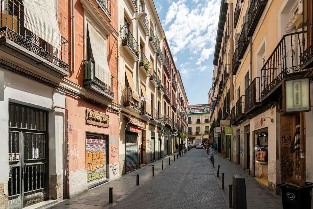 Espiritu Santo, Comodidad Para 2 En Malasana Madrid Exterior foto